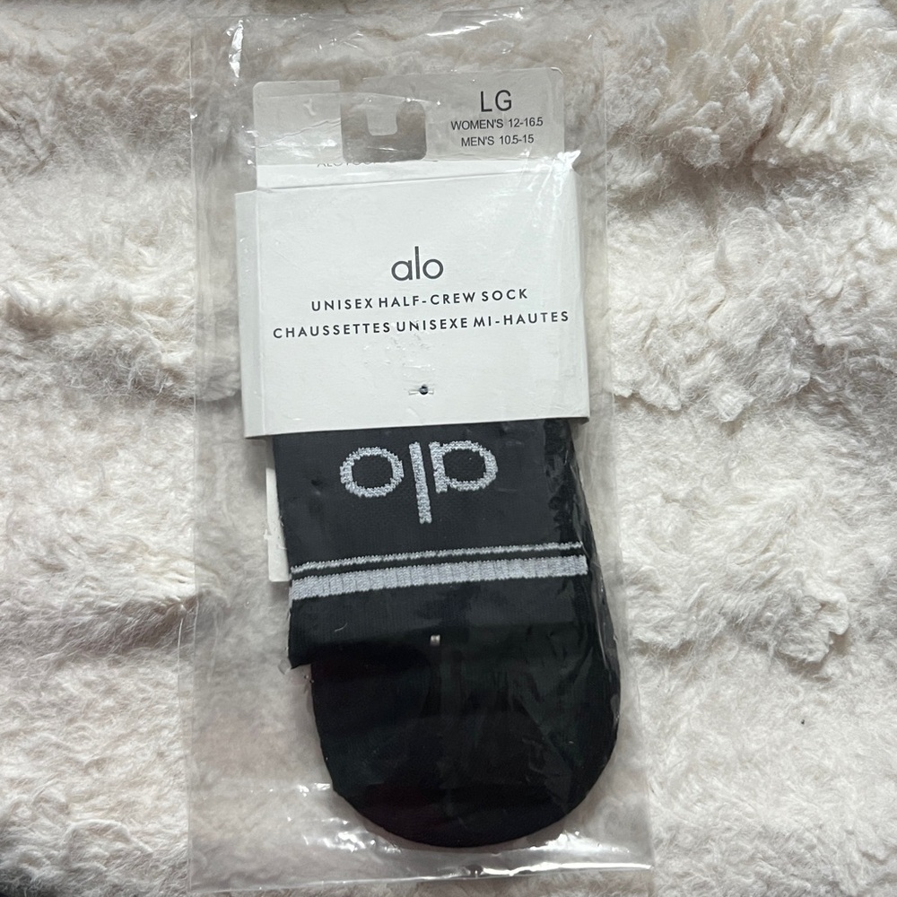 ALO Yoga Black and White Athletic Socks